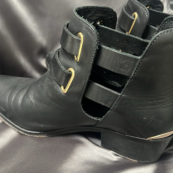 SANDRO DOUBLE BUCKLE ANKLE BOOTS BLACK LEATHER SIZE 37 - Picture 8 of 8